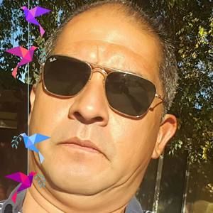 Meet your Posher, Ramiro